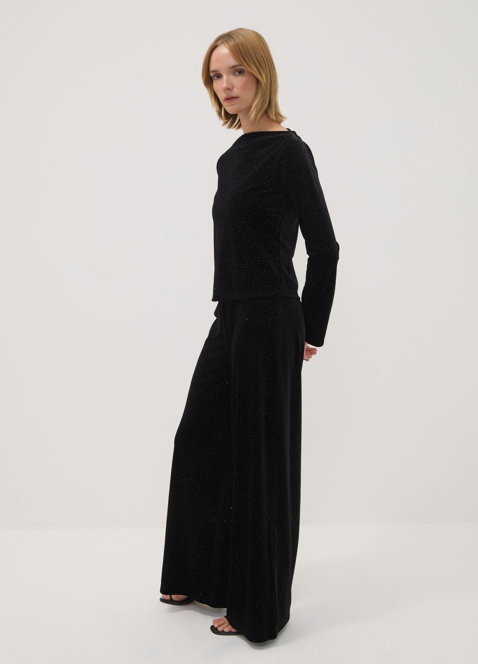 Black Stretch Fabric Crew-Neck Top