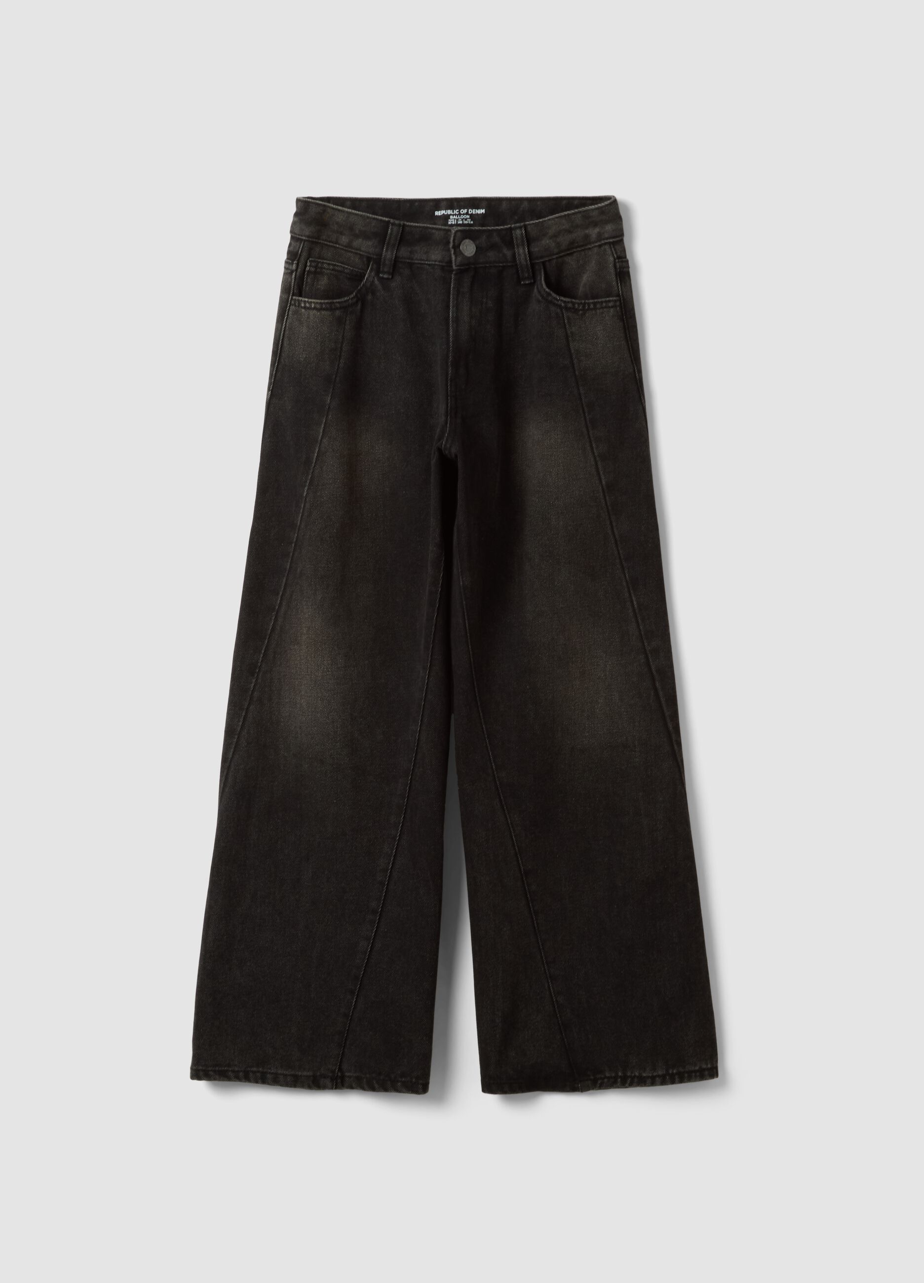 Black balloon-fit jeans in a cotton, viscose, lyocell and wool blend