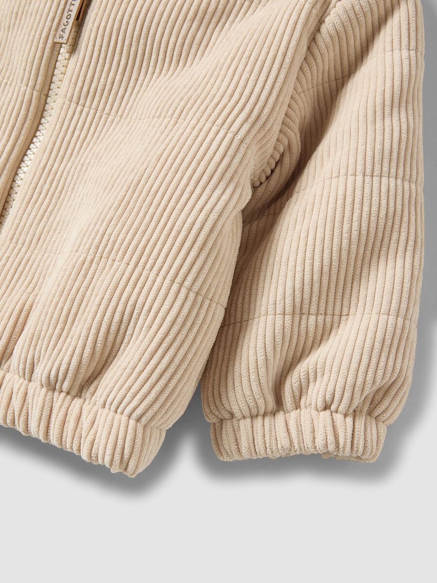 Beige padded hooded jacket with zip_3