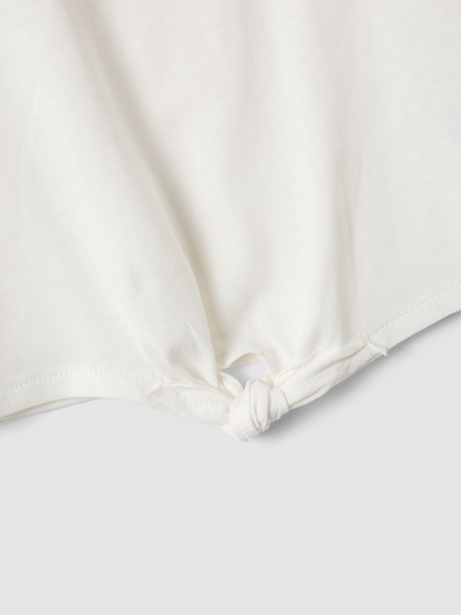 White organic cotton tank top with front tie detail_3