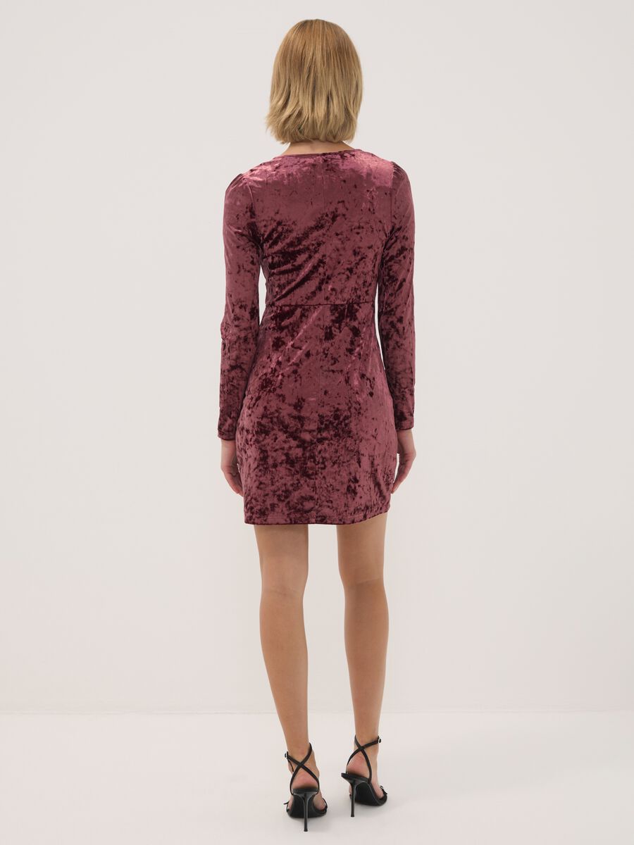 Purple fitted stretch dress with square neckline_3