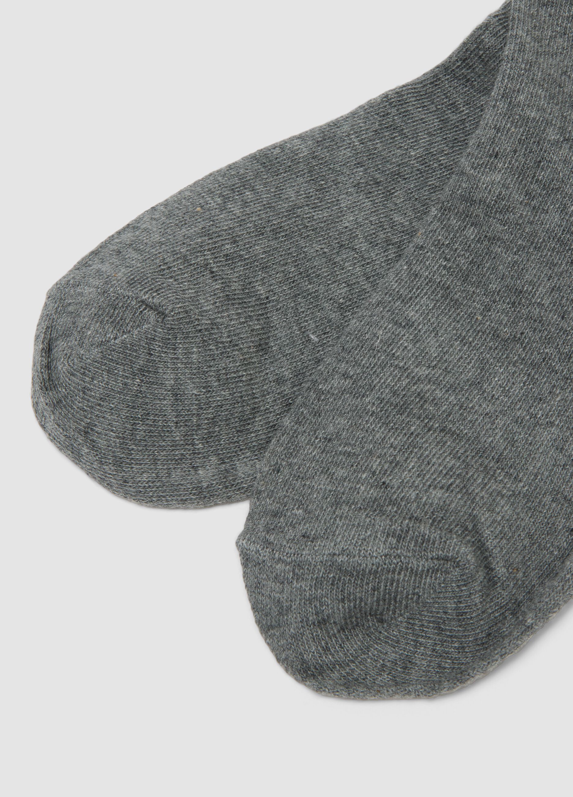 Grey socks in stretch organic cotton