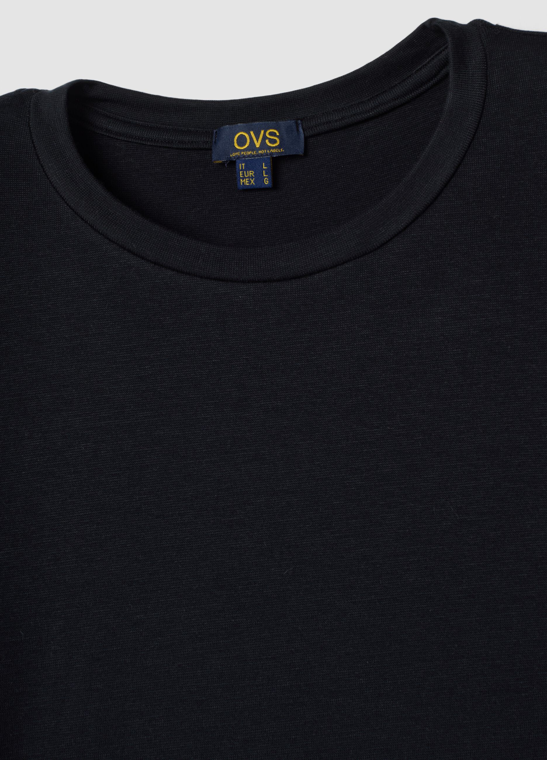 Black crew-neck T-shirt in stretch modal and cashmere, regular fit