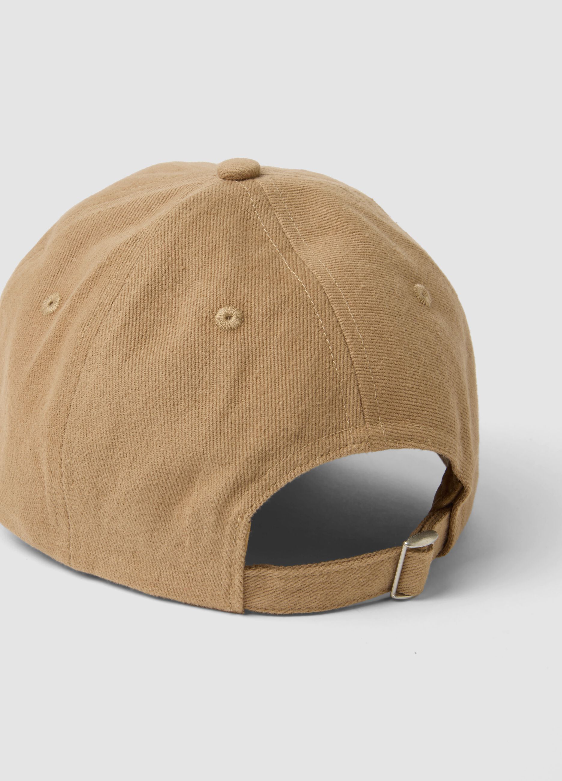 Beige pure cotton cap with embroidery