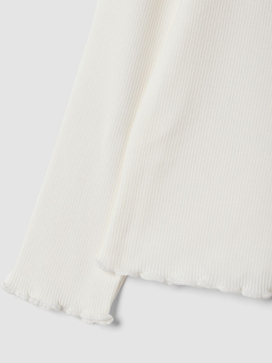 White long-sleeve organic stretch cotton T-shirt with mock neck_3