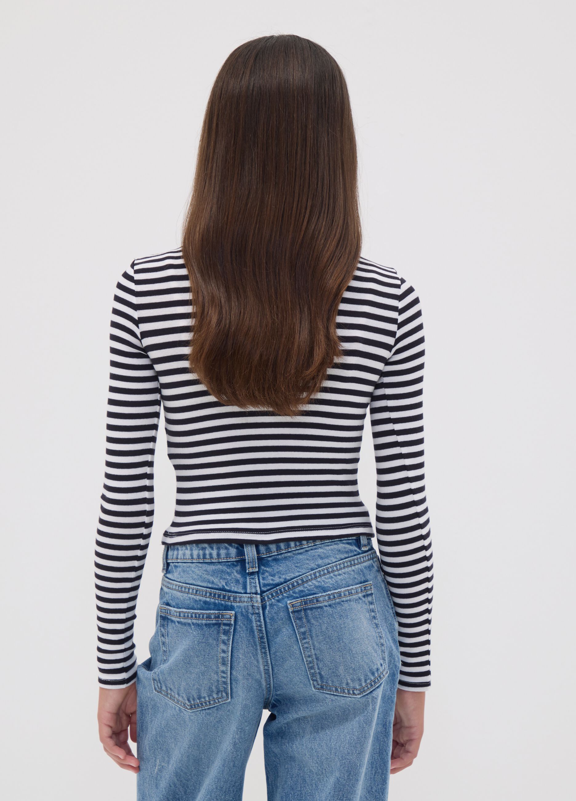 T-shirt nera a righe in cotone organico elasticizzato girocollo