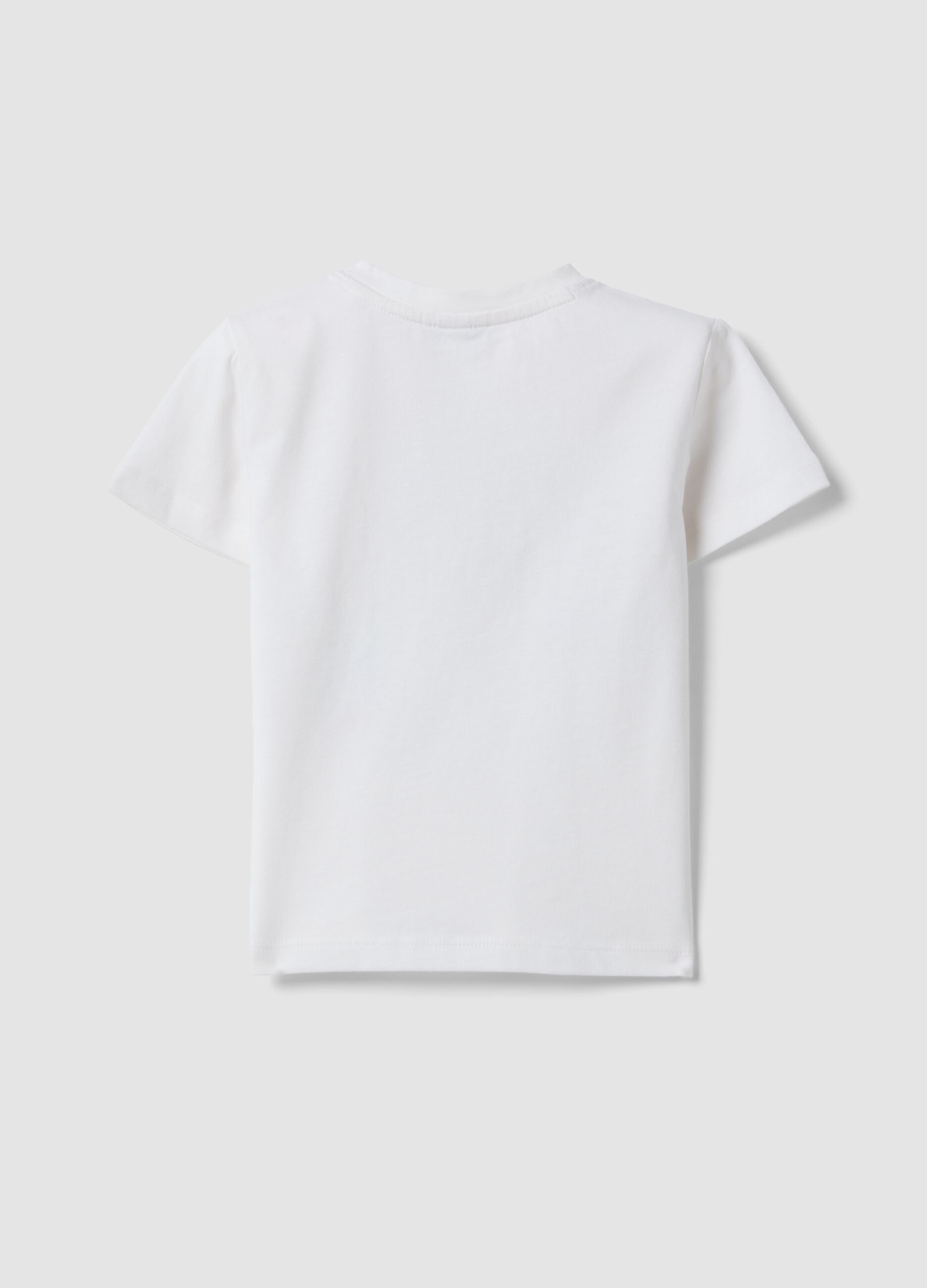 تيشيرت أبيض بأكمام قصيرة من قطن خالص