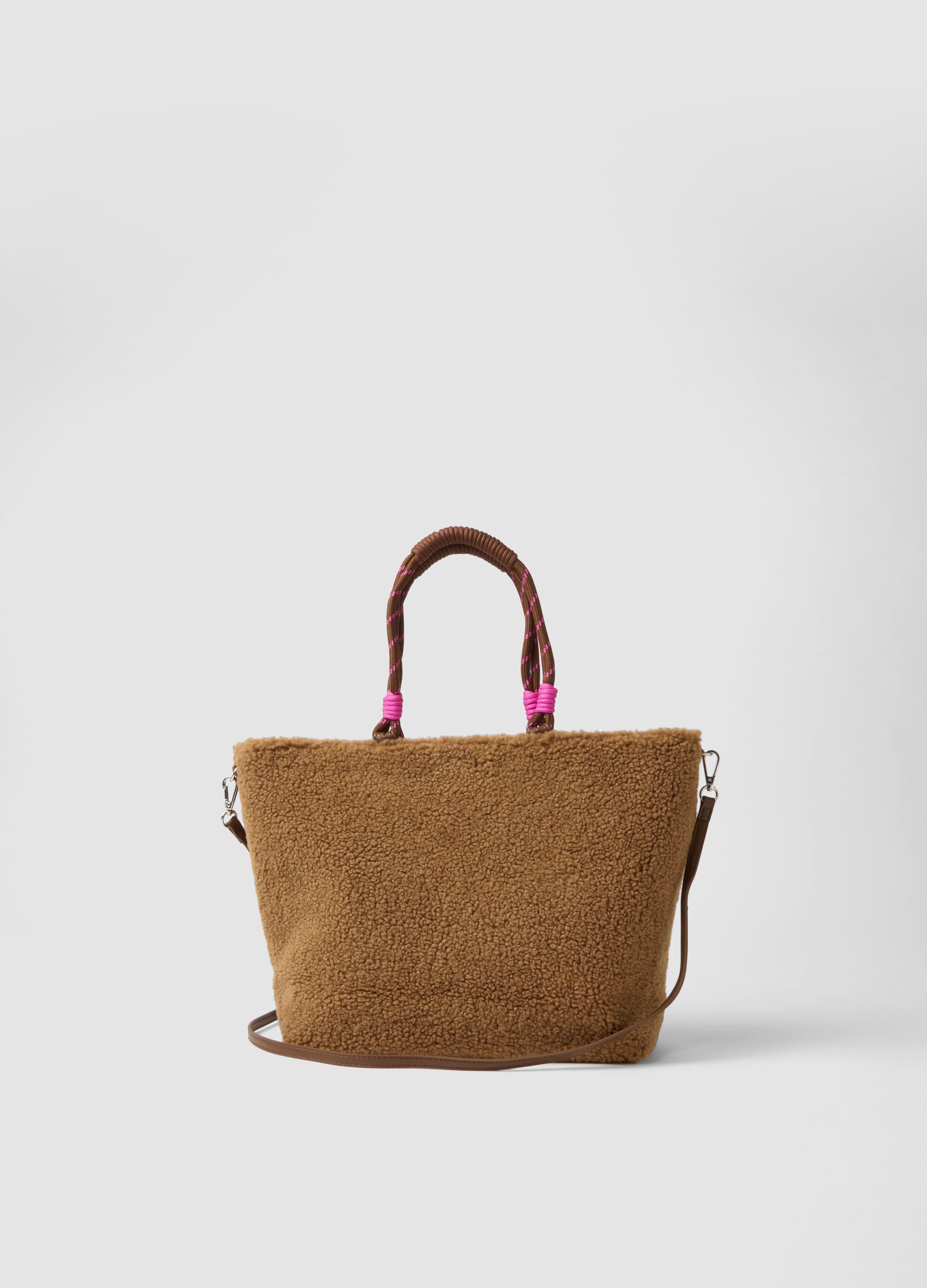 Borsa a mano marrone effetto teddy con tracolla