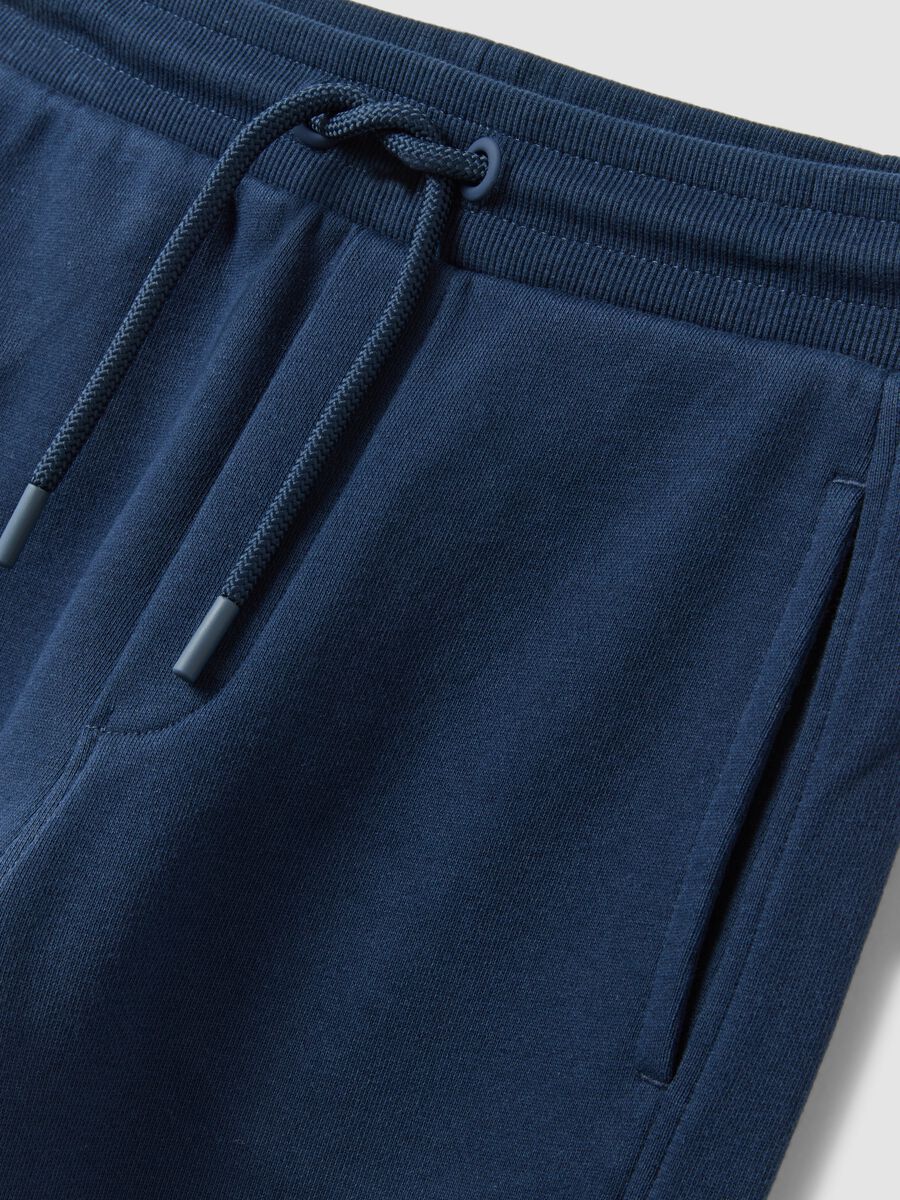 Blue organic cotton comfort-fit joggers for boys_2