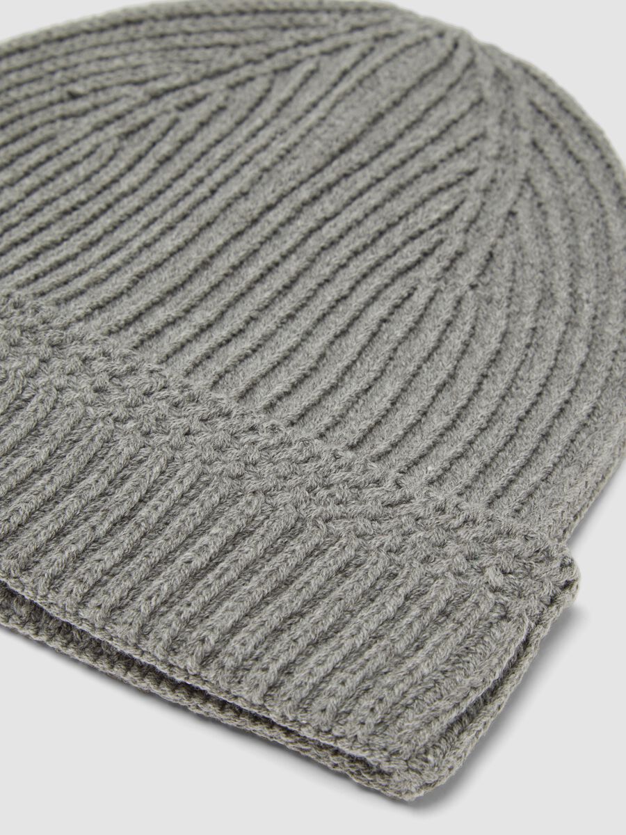 Grey ribbed cotton-blend beanie_1