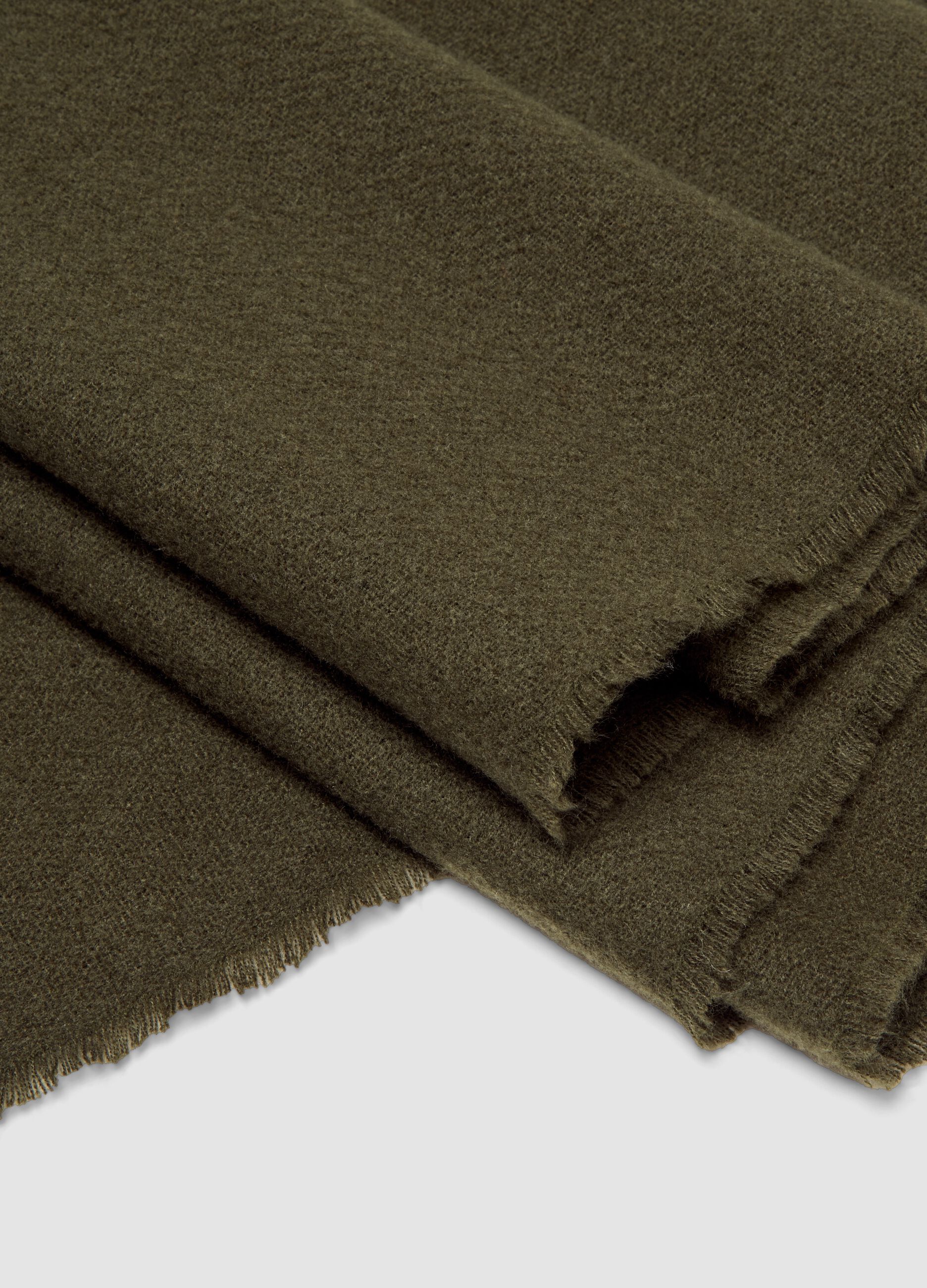 Green viscose-blend scarf with fringes