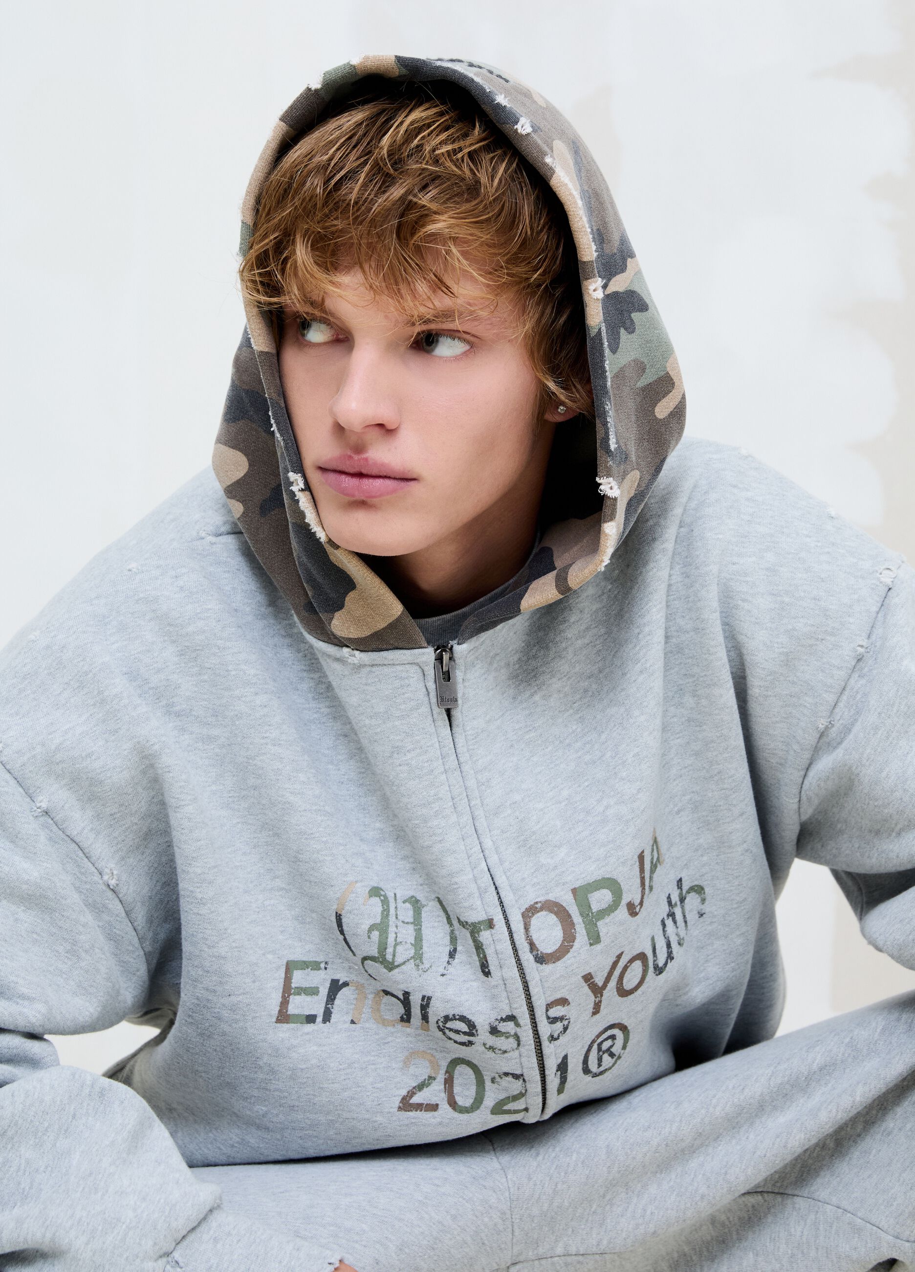 هودي بسحّاب كامل Sunfaded Grey & Camo