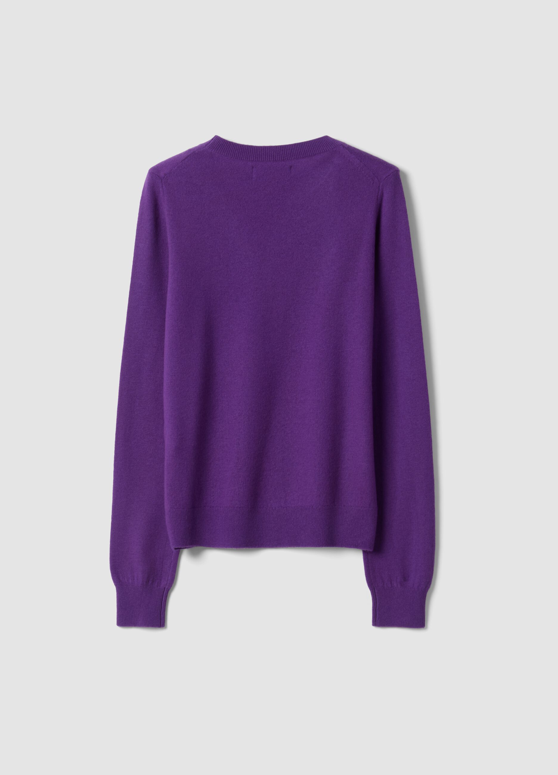 Maglia viola in pura lana a girocollo