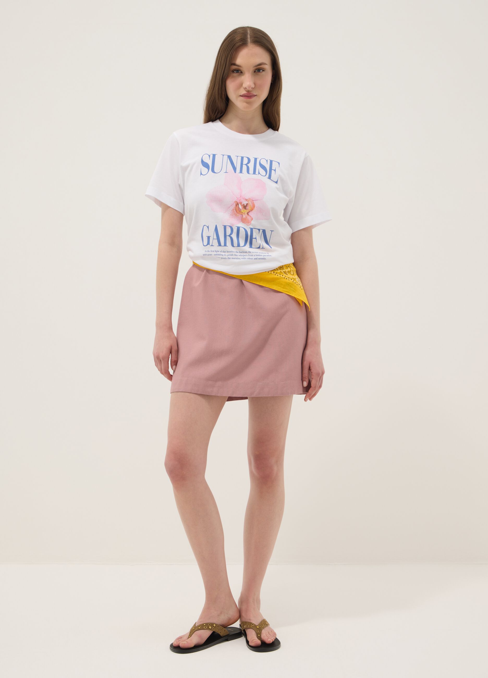 White pure cotton T-shirt with floral print, regular fit