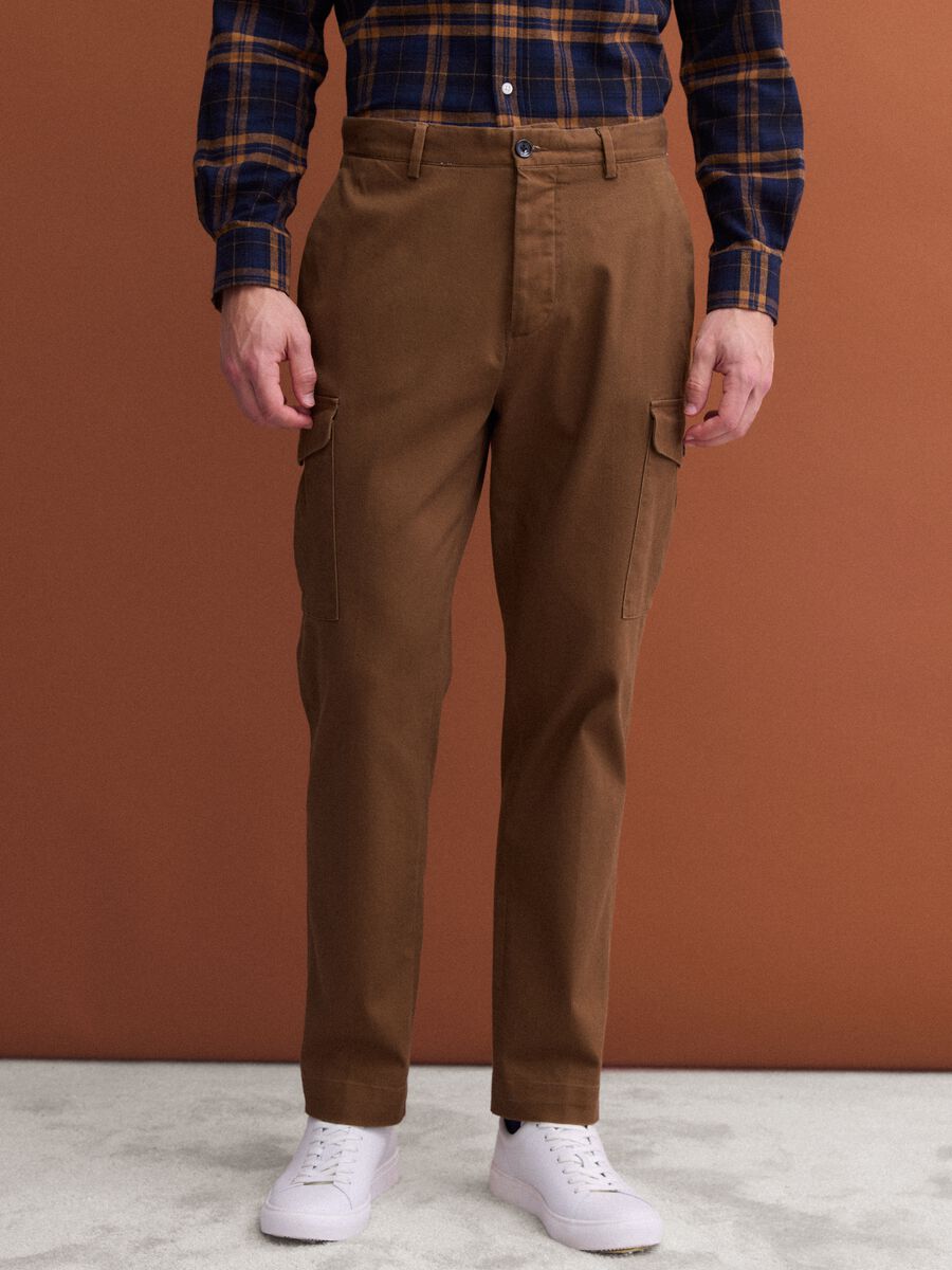 Brown comfort-fit stretch cotton twill cargo trousers_1