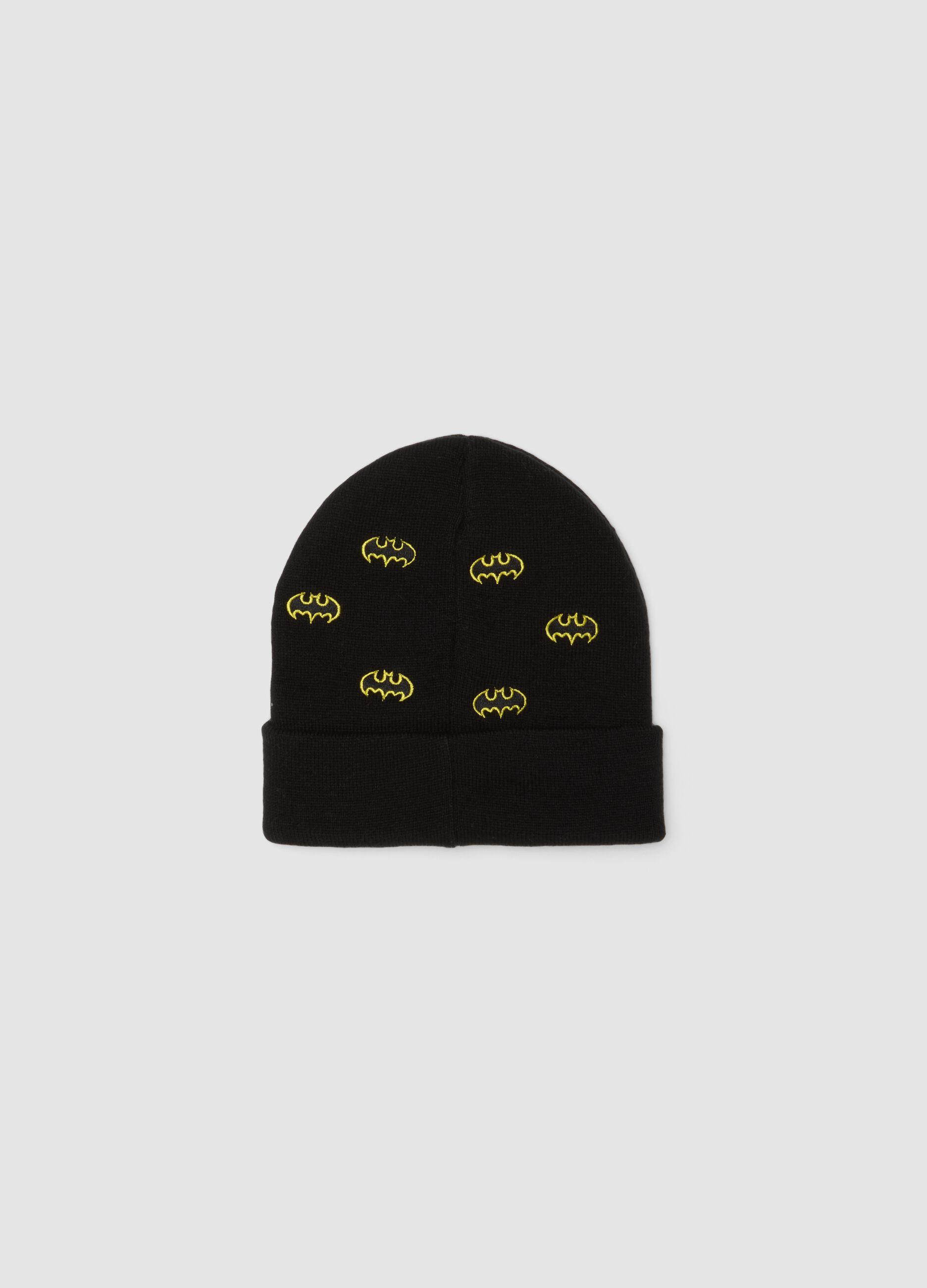 Black beanie with turn-up and Batman print