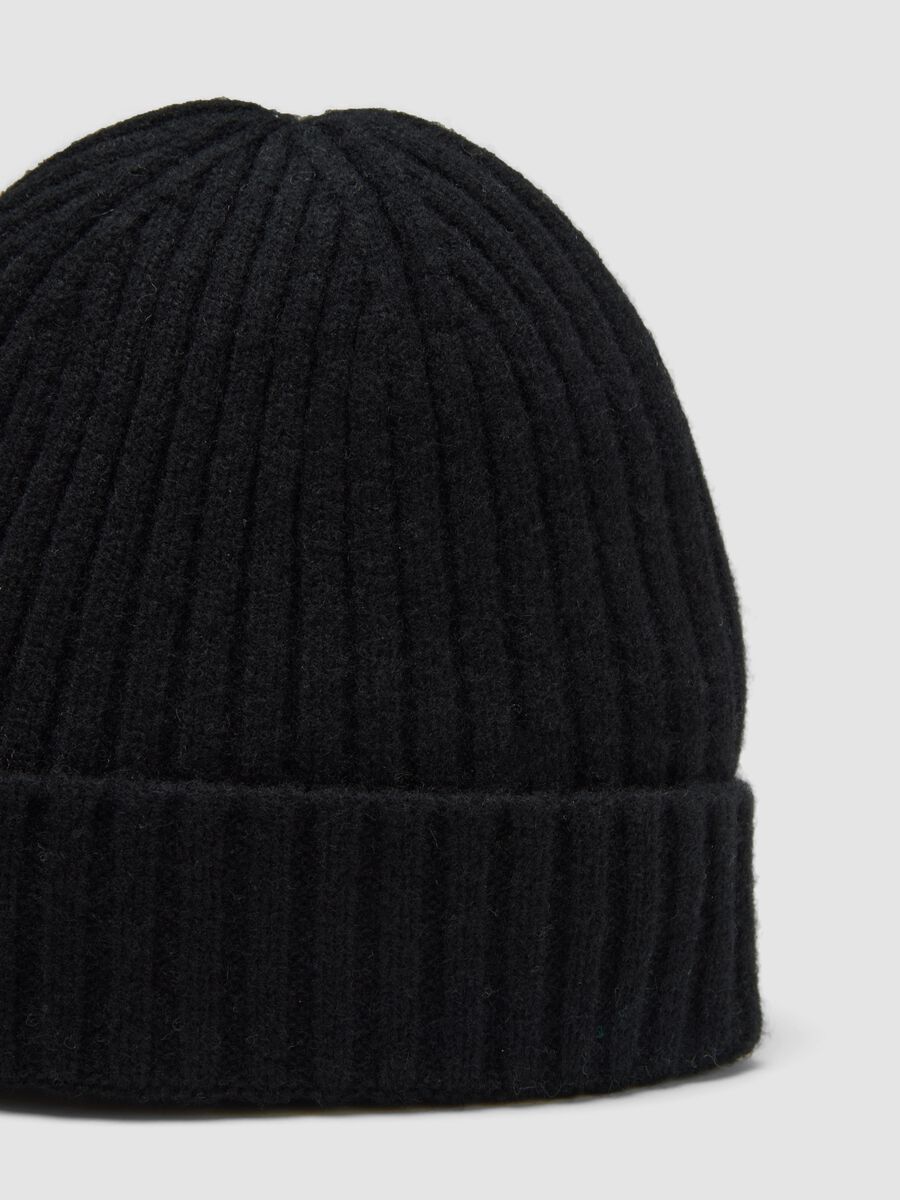 Black pure wool ribbed beanie_2