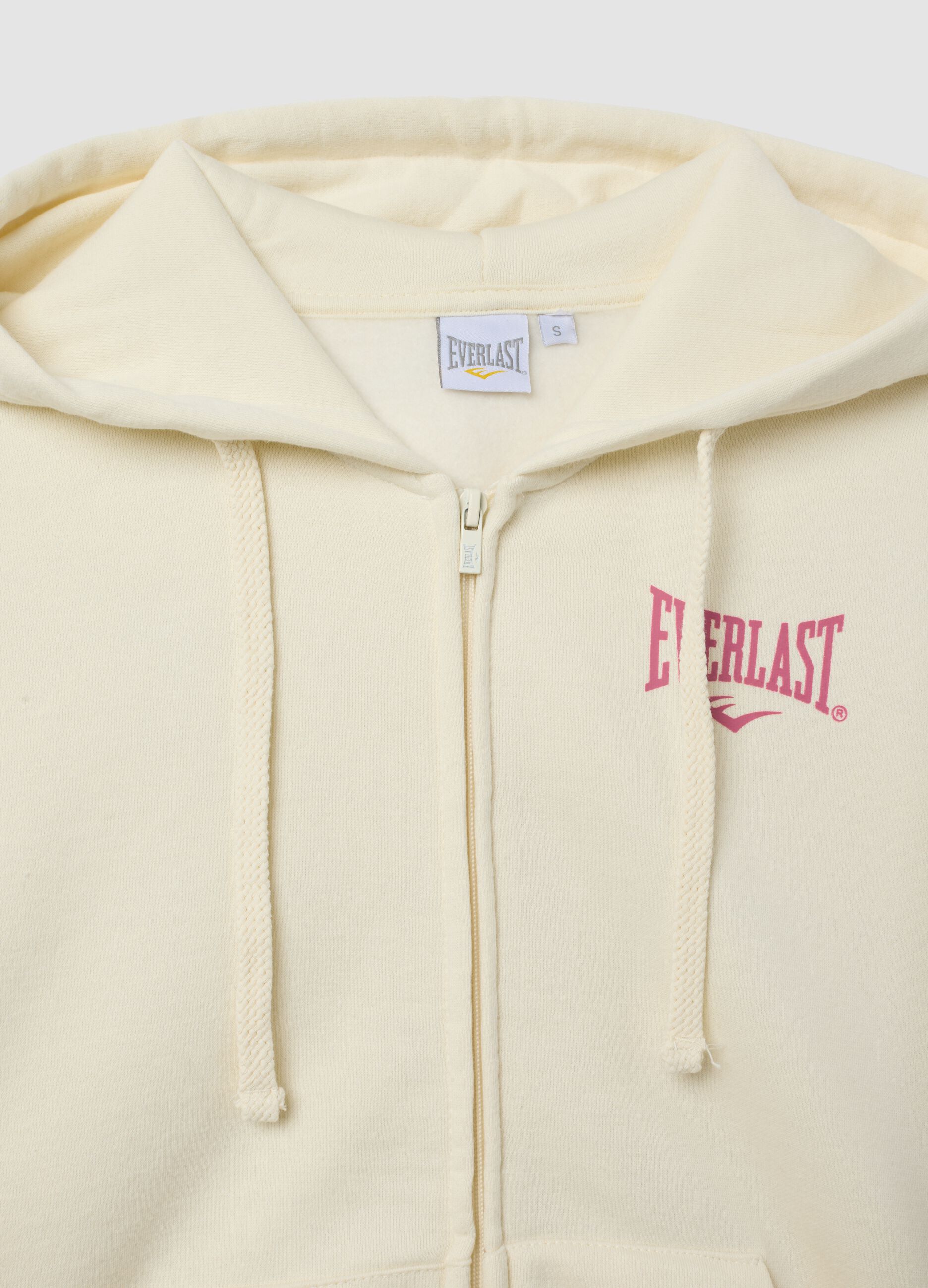 هودي أبيض بقبعة من مزيج القطن مع شعار Everlast
