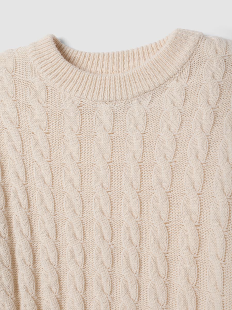 Beige wool-blend cable-knit crew-neck jumper in an oversized fit_5