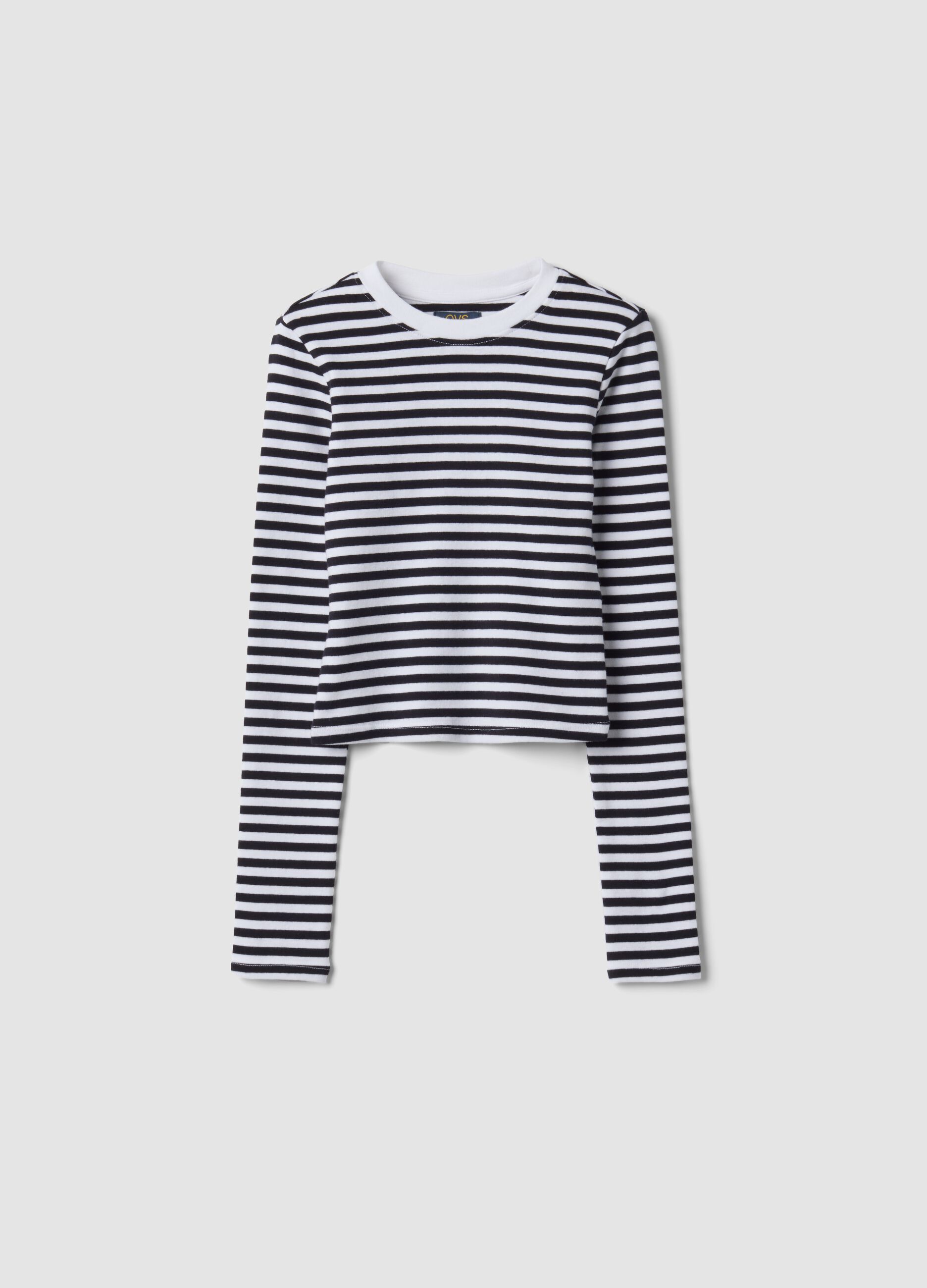 T-shirt nera a righe in cotone organico elasticizzato girocollo