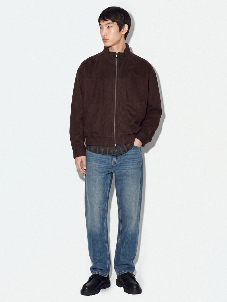 Giacca cropped marrone imbottita con zip over fit_1