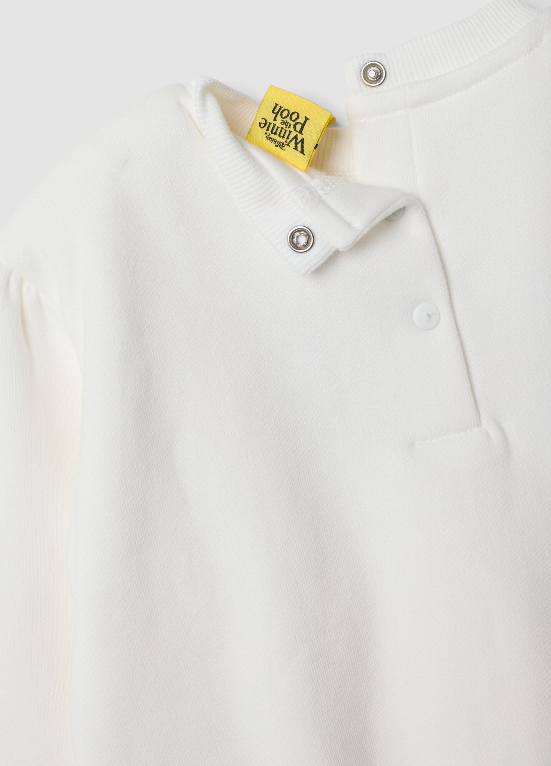 White two-piece set in pure organic cotton with Winnie the Pooh print