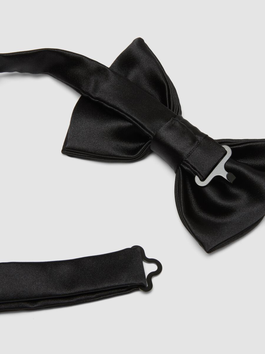 Black satin bow tie with adjustable hook_1