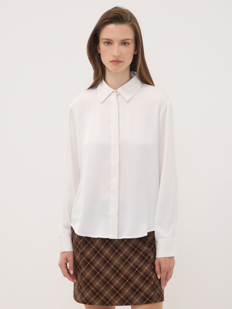 White regular-fit shirt with classic collar_0