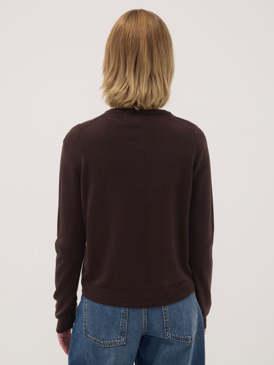 Brown crew-neck regular-fit cardigan with buttons_3