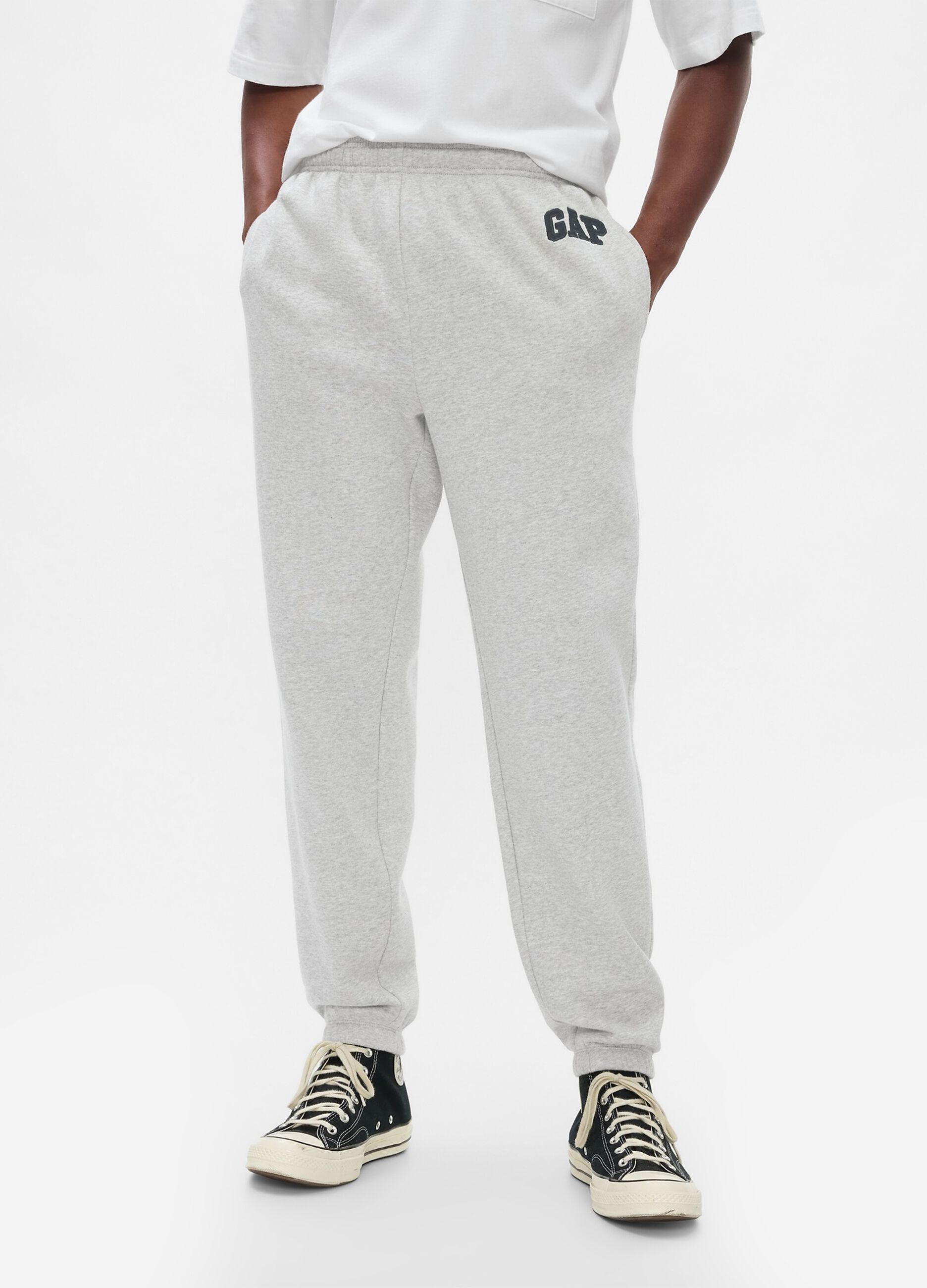 Pantaloni jogger grigio chiaro in misto cotone con logo GAP