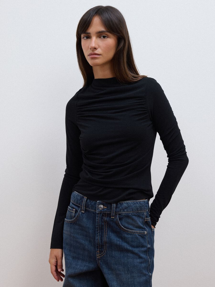 Black stretch viscose, silk and wool T-shirt with draping_0