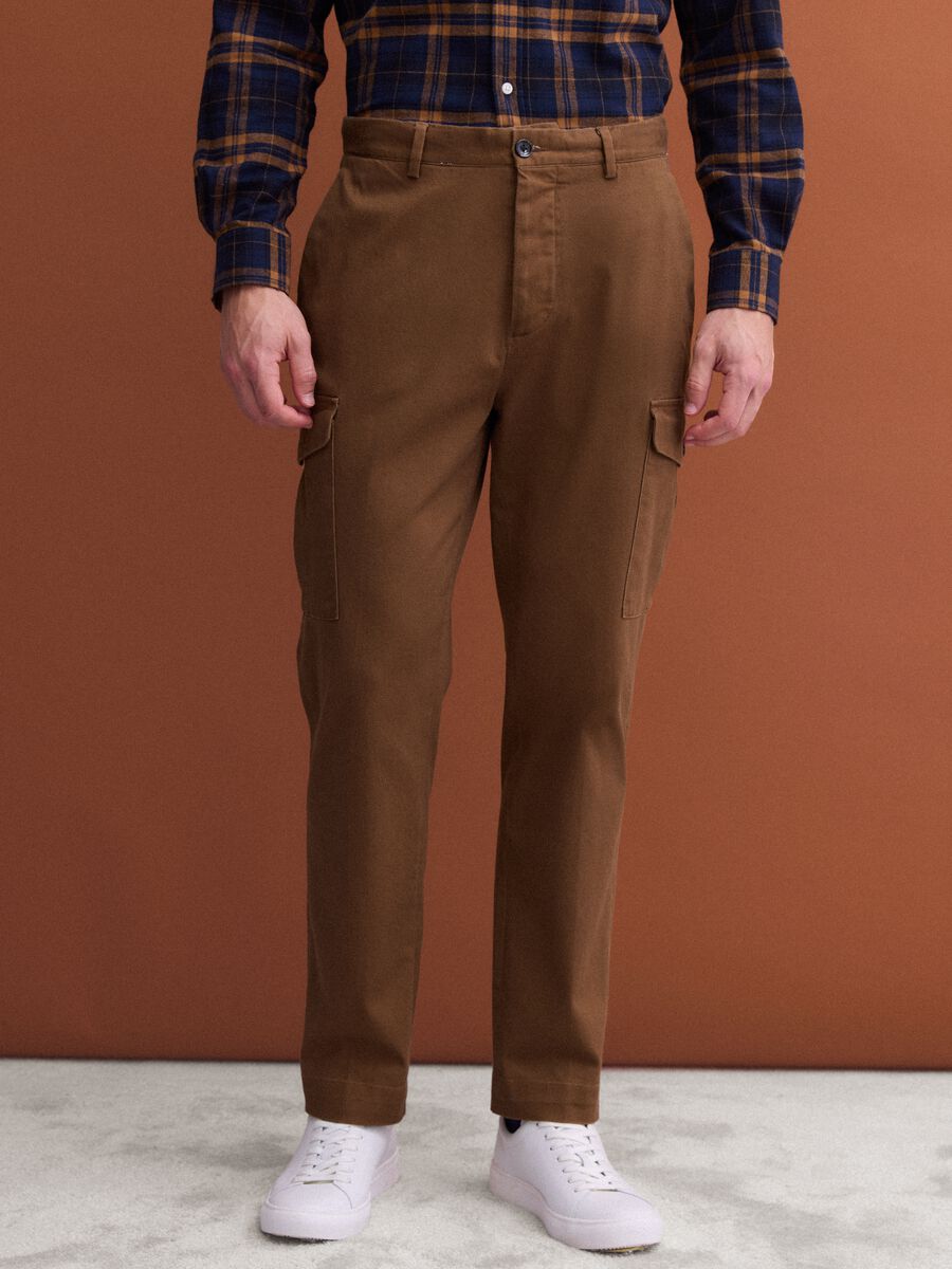 Brown comfort-fit stretch cotton twill cargo trousers_1