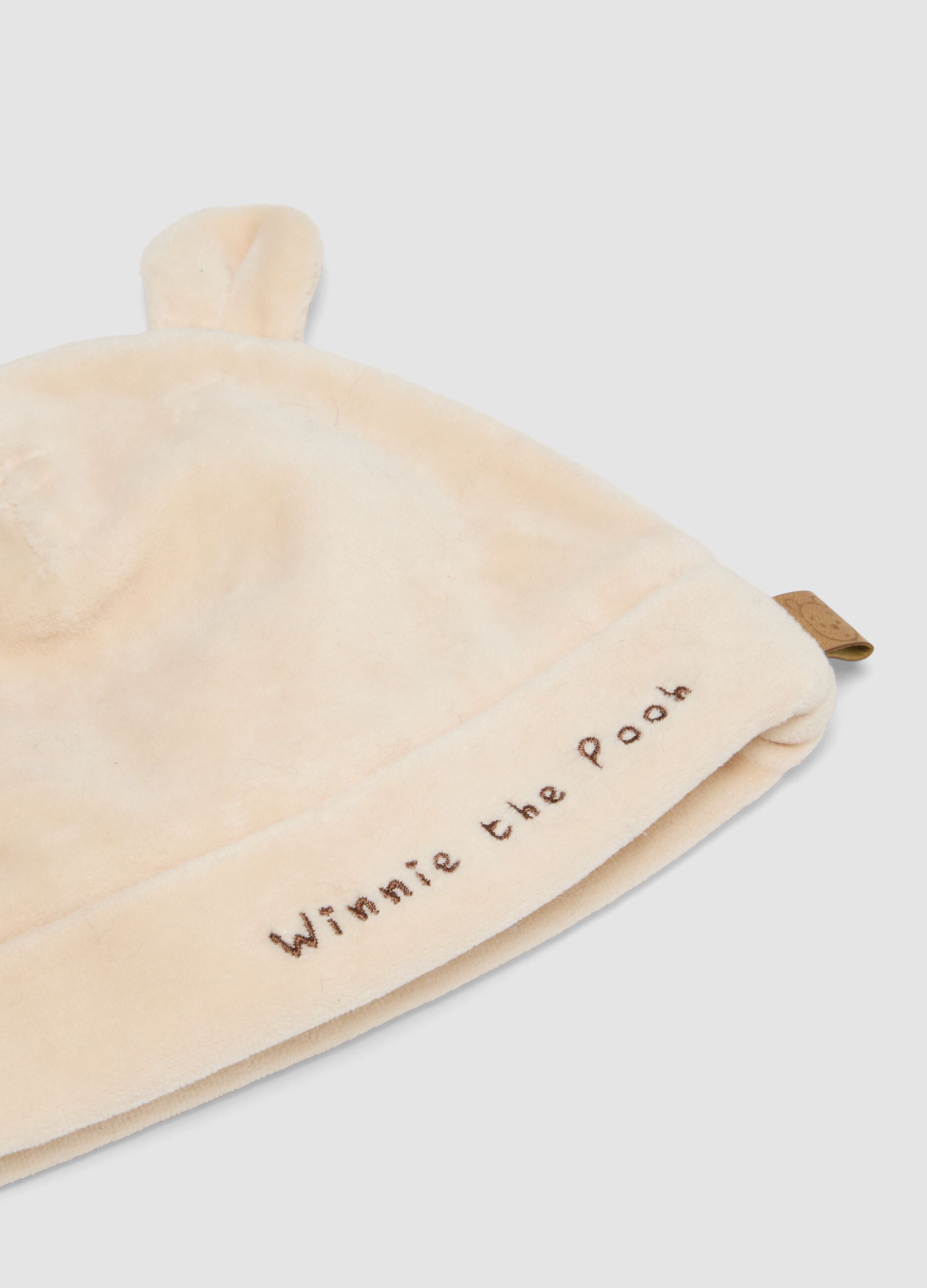 Beige set with hat and booties in pure organic cotton Winnie the Pooh