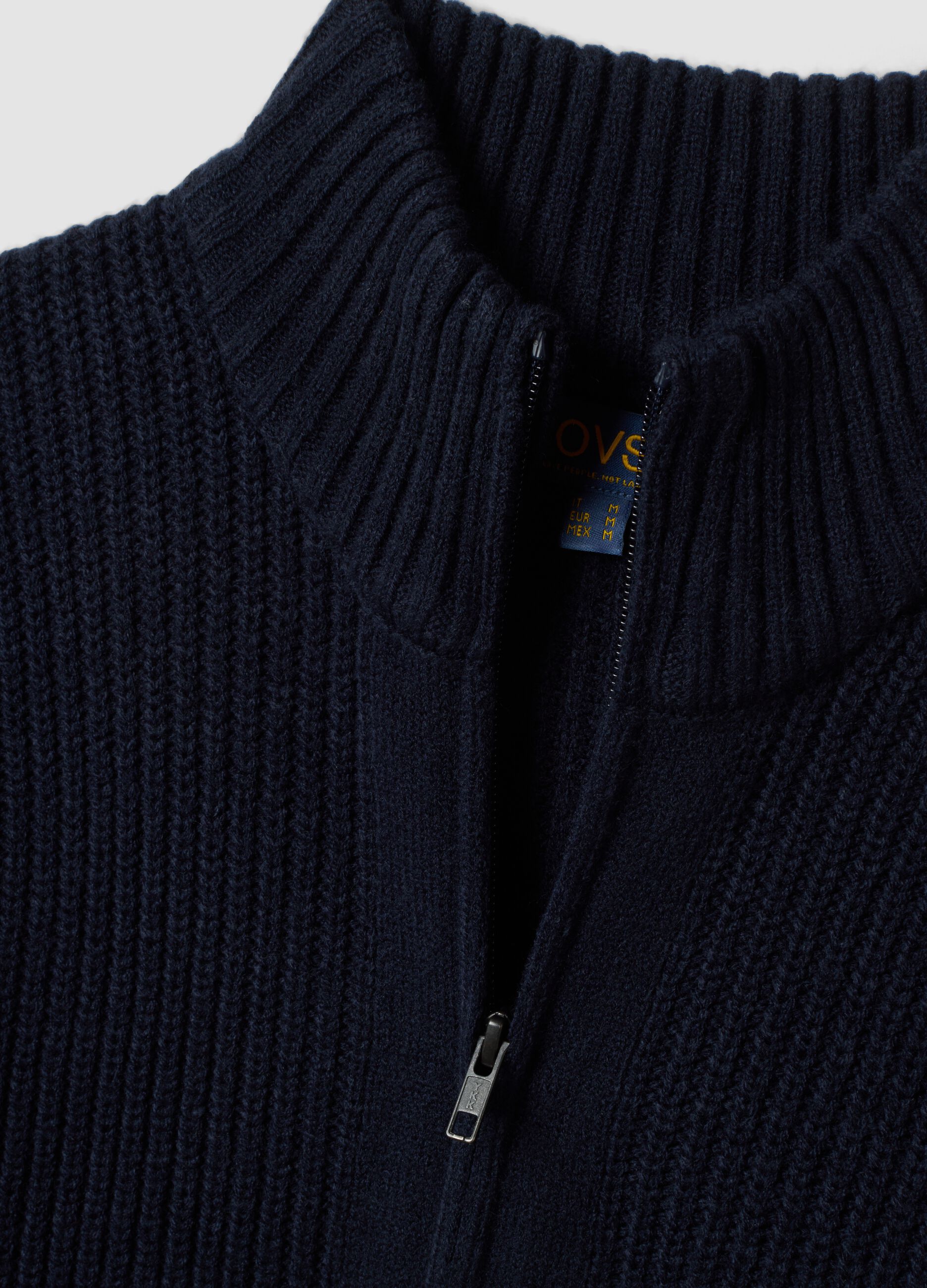 Navy rib-knit cardigan with collar and zip, regular fit