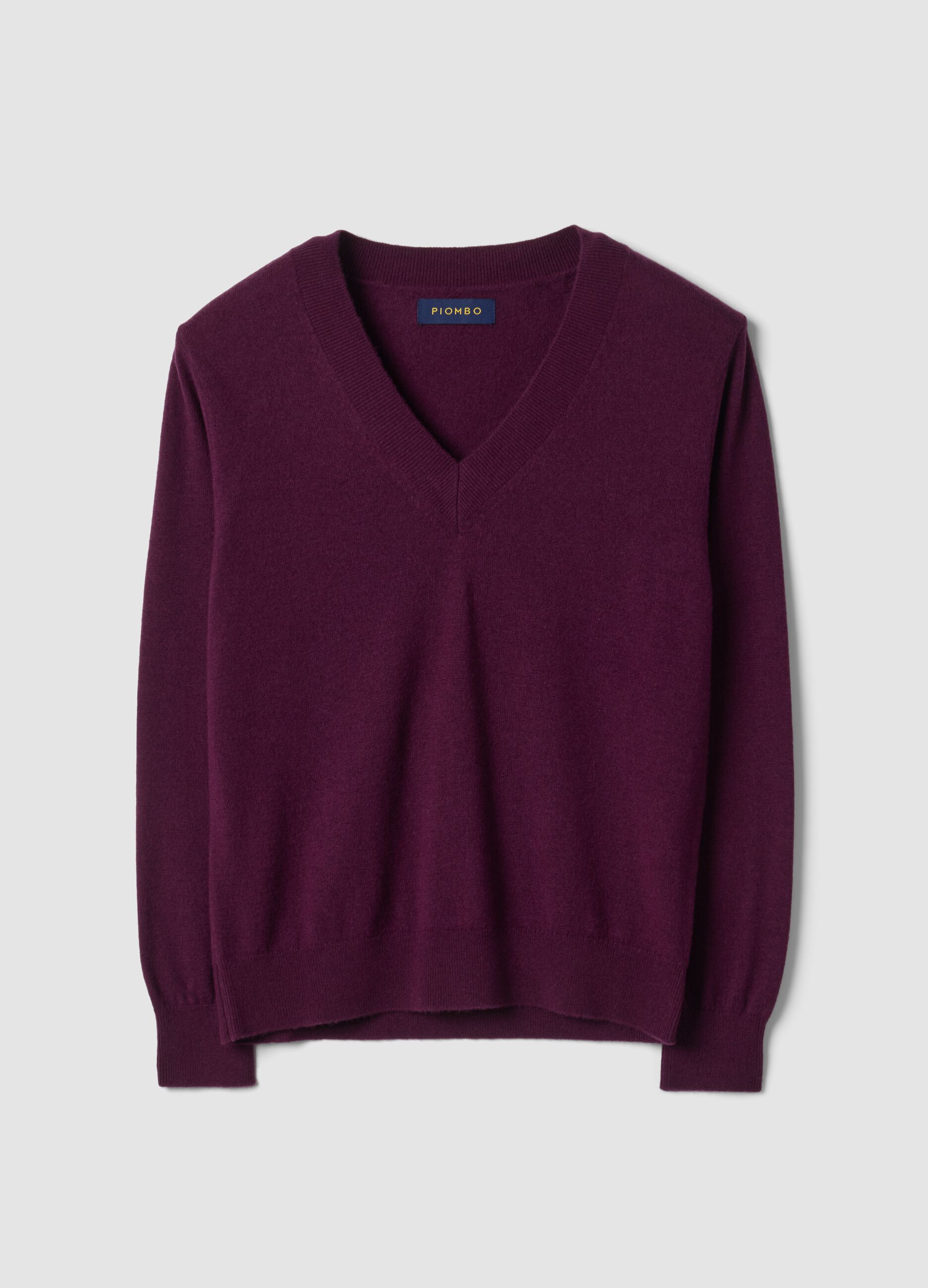 Maglia viola in pura lana con scollo profondo a V