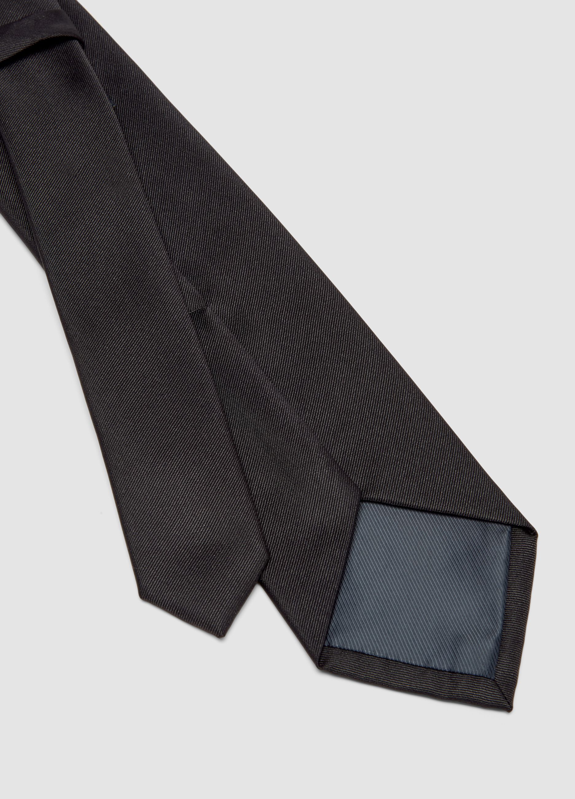 Black tie with 7.5 cm blade