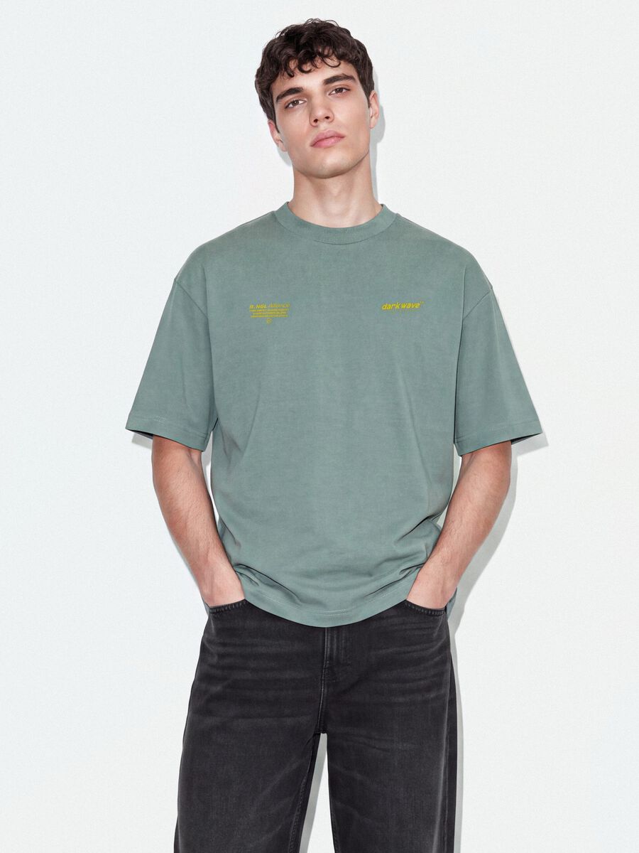 Brown cropped pure cotton T-shirt with boxy fit print_0
