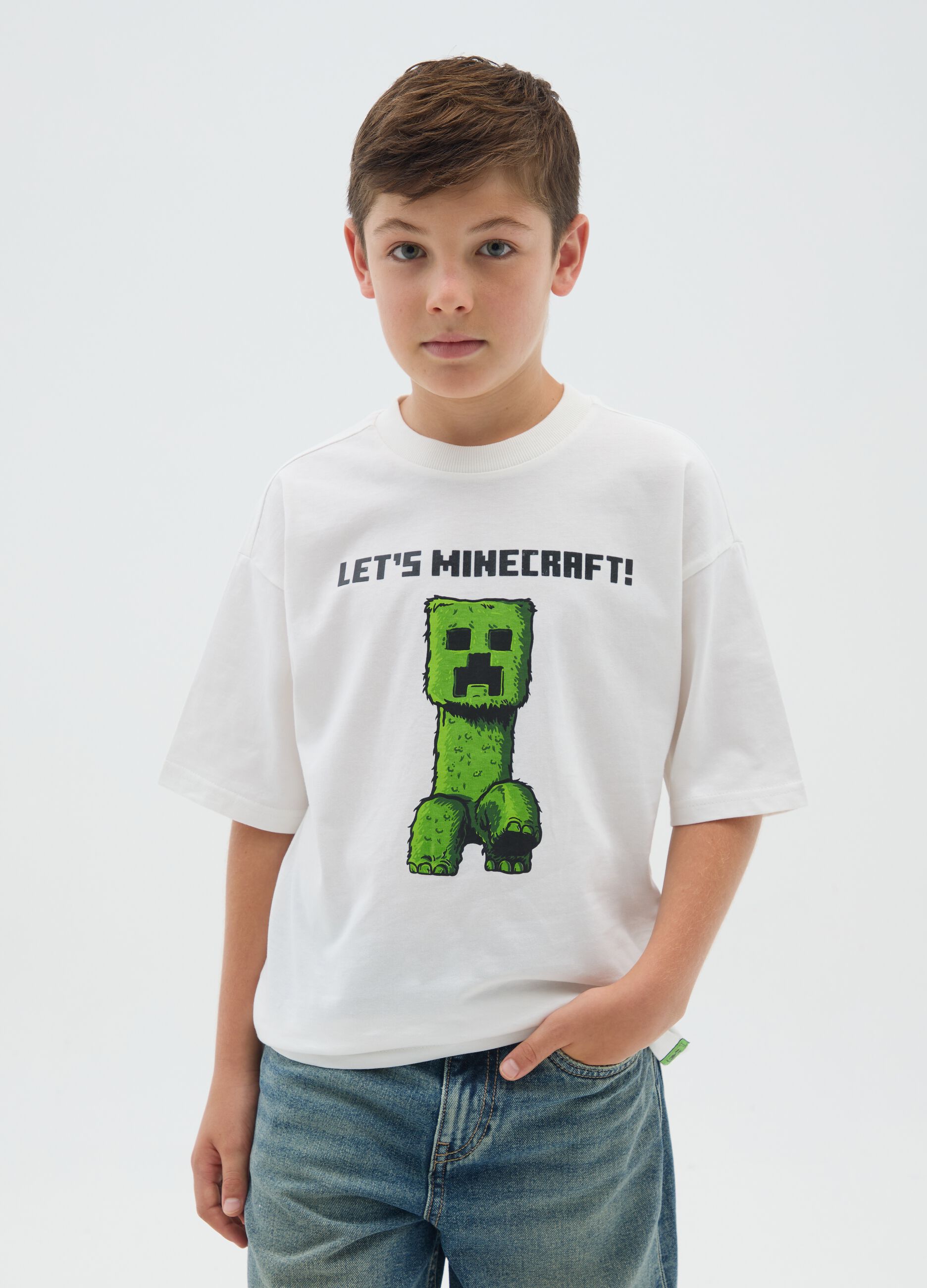 Boy's T-shirt in white pure cotton with print