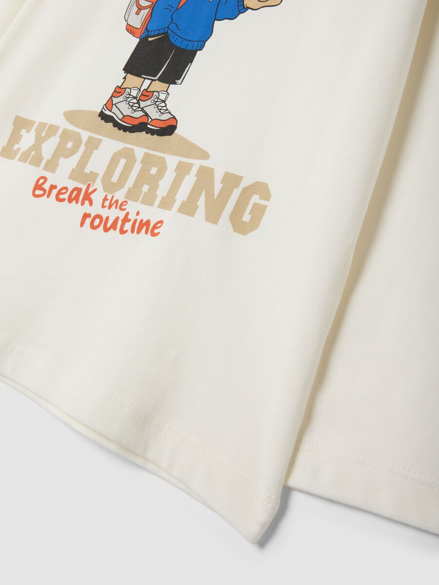 Off-white organic cotton printed T-shirt with oversized fit_3