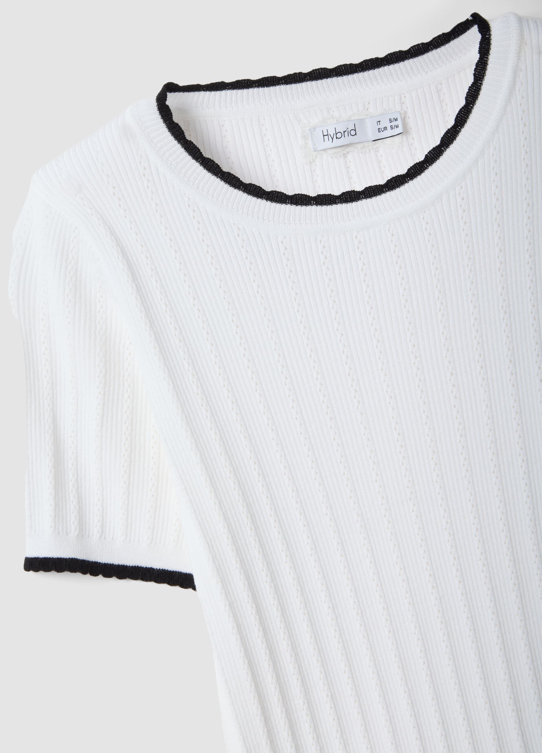 White viscose blend t-shirt regular fit with perforated details