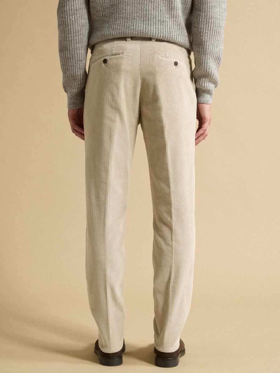 Pantaloni beige in cotone elasticizzato a coste_2