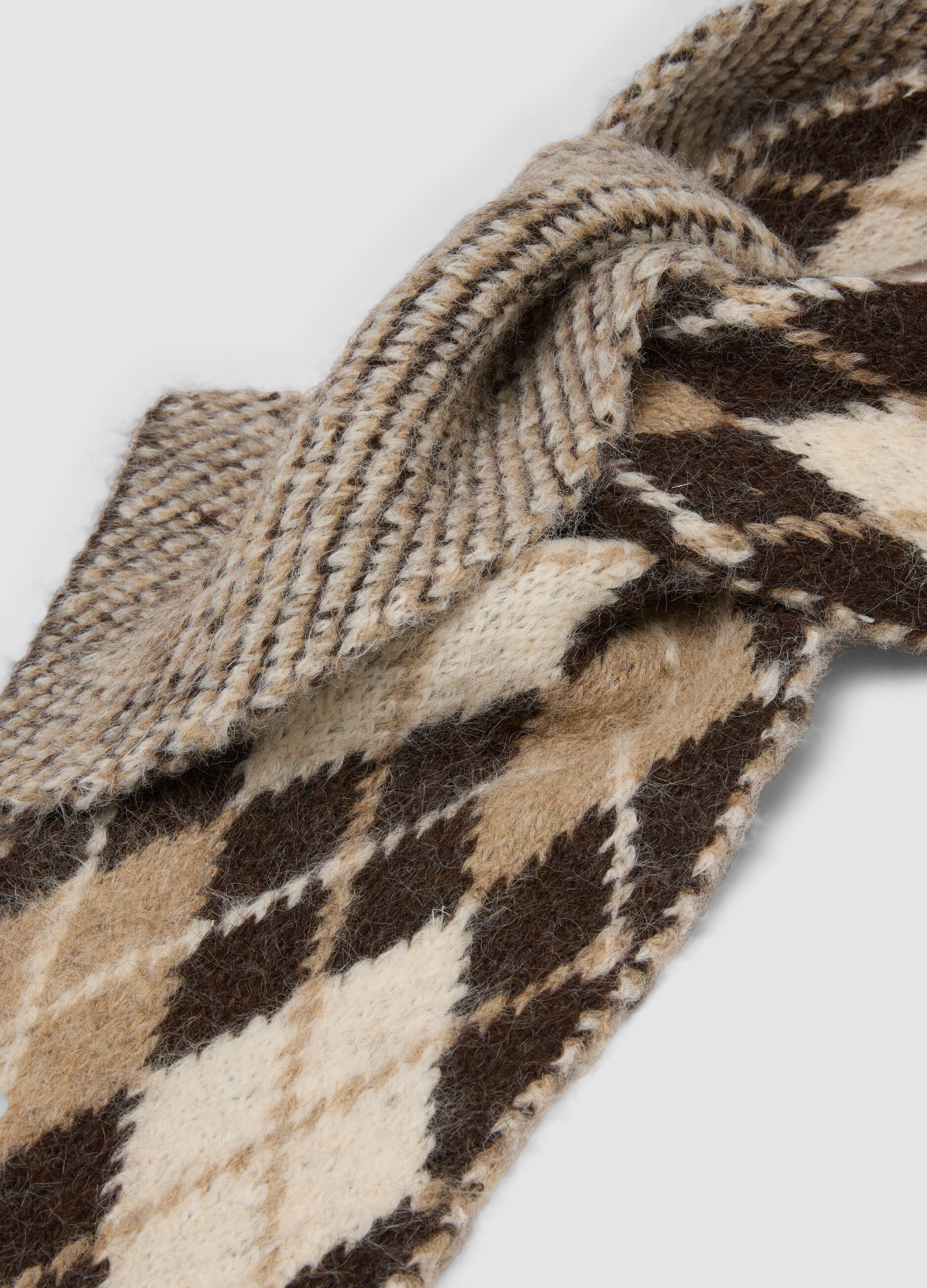 Beige stretch wool scarf with diamond pattern