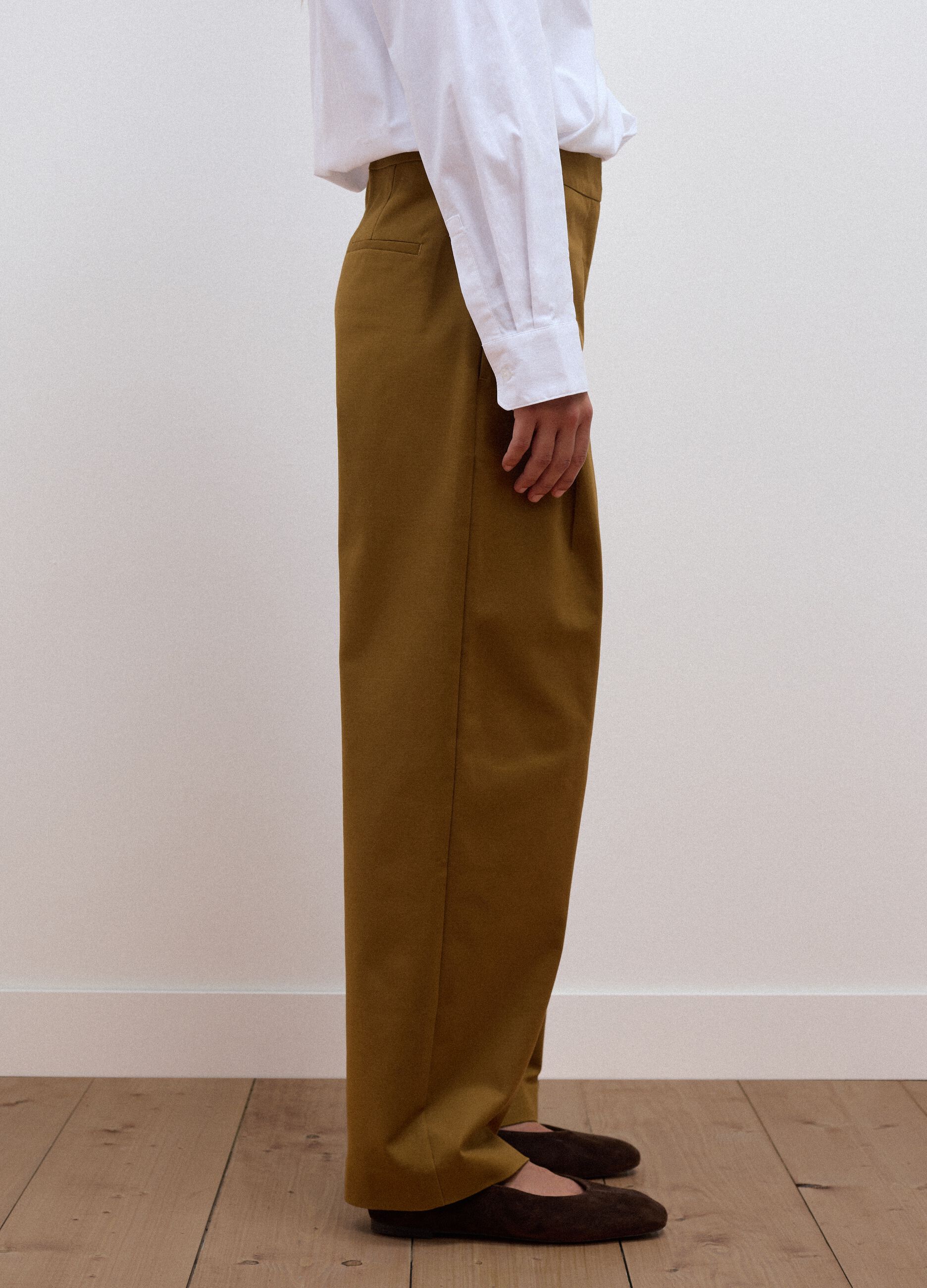 Pantaloni formali marroni in cotone elasticizzato barrel fit
