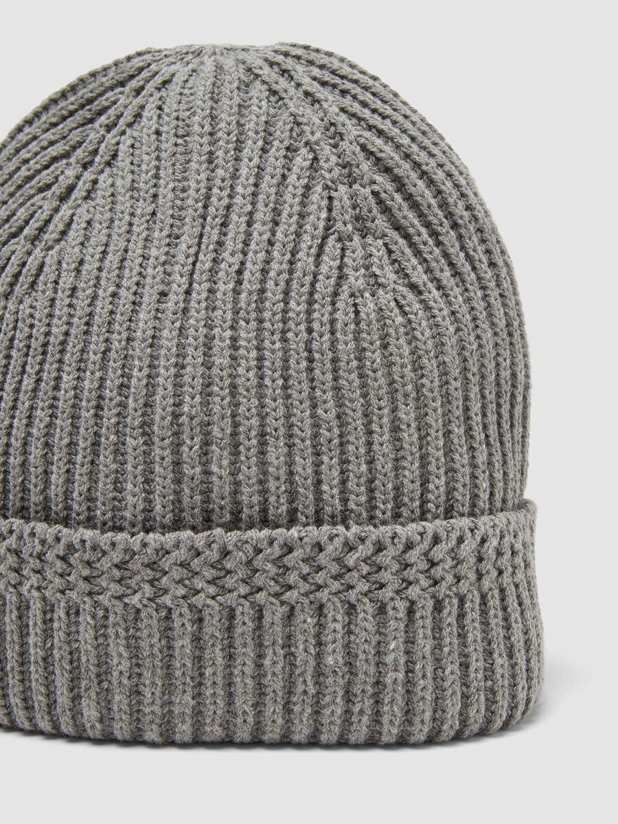 Grey ribbed cotton-blend beanie_2