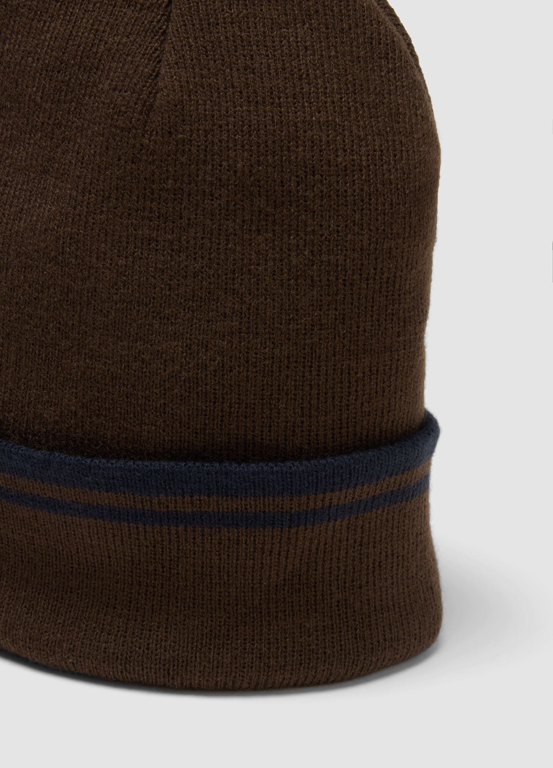 Brown jersey-knit beanie with striped turn-up