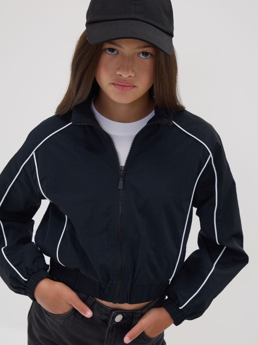 Black zip-up jacket with contrasting piping and high neck for girls_1