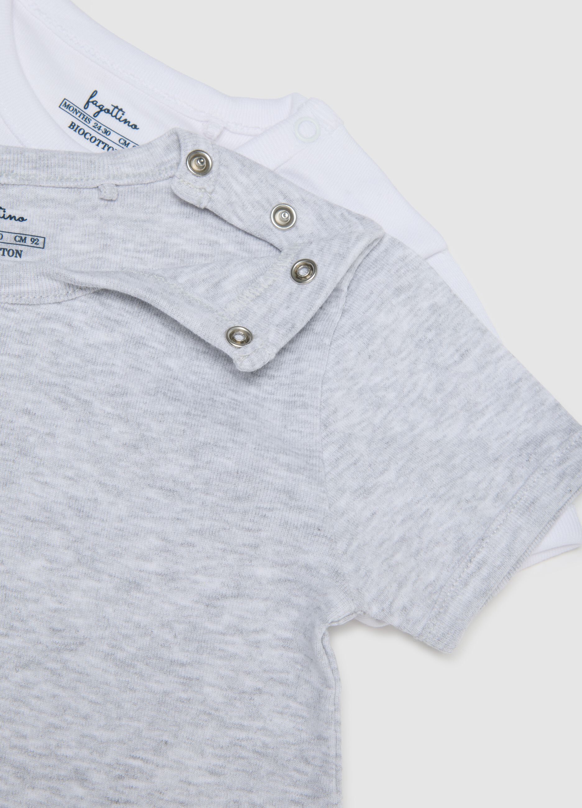 Pack of three multicolour regular fit newborn t-shirts in pure cotton