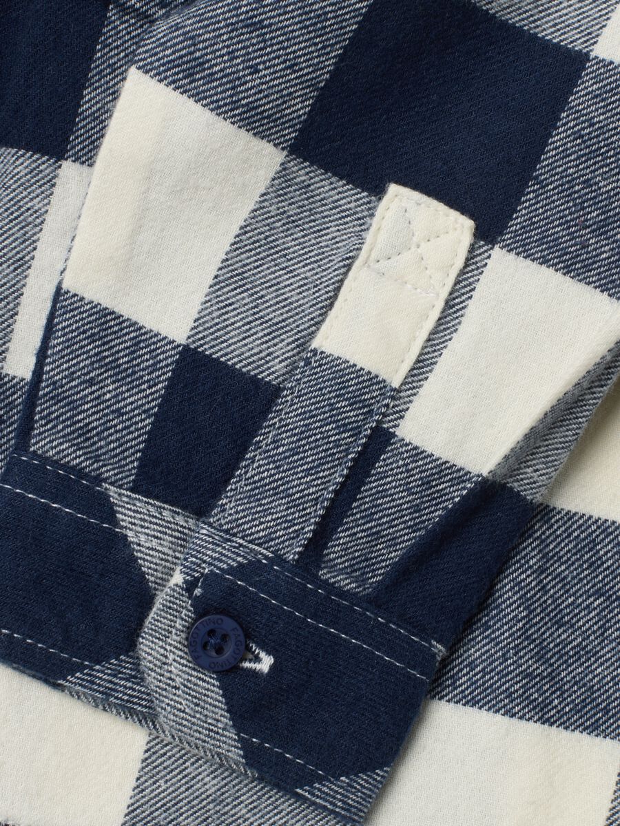 Blue and white checked pure cotton oversized shirt_3