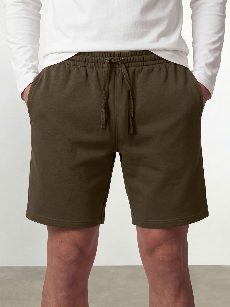 Green cotton-blend shorts with elasticated waistband, regular fit_2