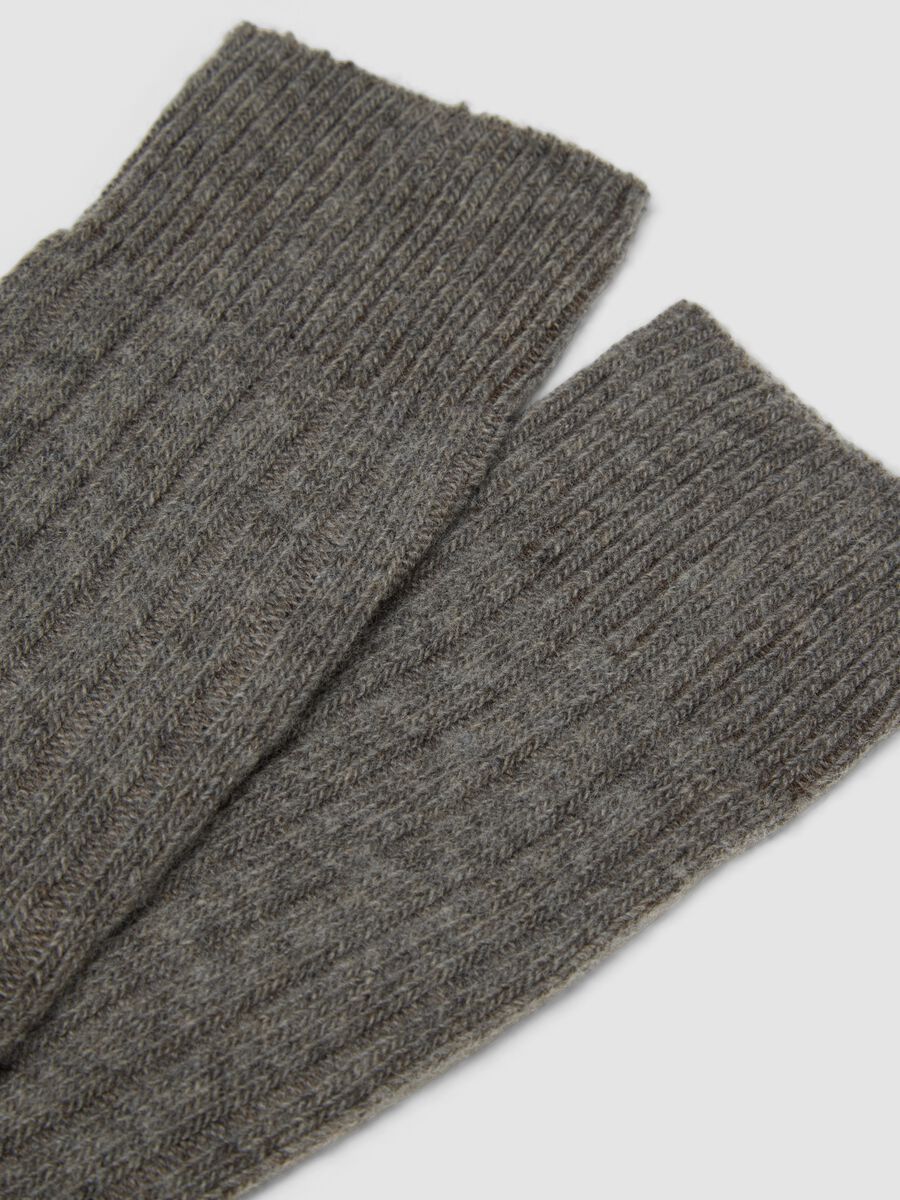 Long grey socks in wool, viscose and stretch cashmere_1